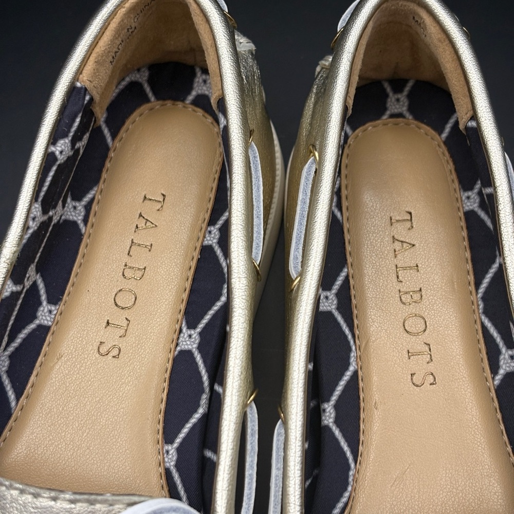 **CLOSET CLOSEOUT**Talbots NIB Light Gold Leather deck shoes with laces size 6 - Picture 7 of 9